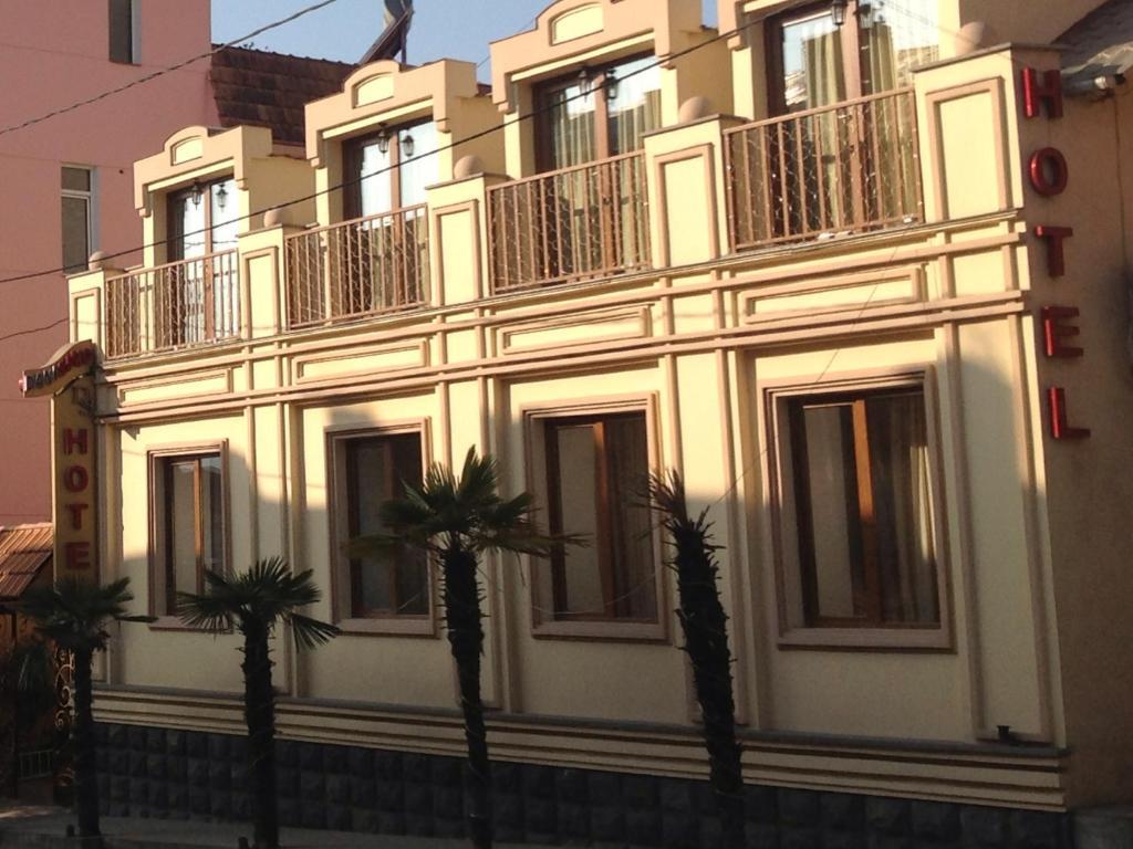 Danisimo Hotel Tbilisi Exterior foto